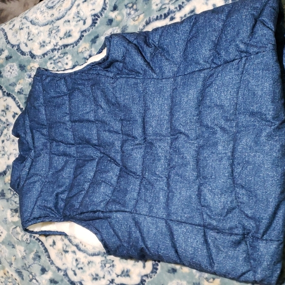 Green Tea SUPER Soft Fleece puffer vest - Picture 4 of 6